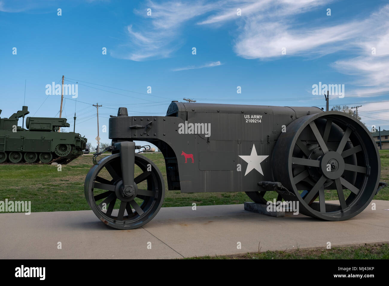 FORT LEONARD WOOD, MO-AVRIL 29, 2018 : Véhicule militaire rouleau complexe Banque D'Images