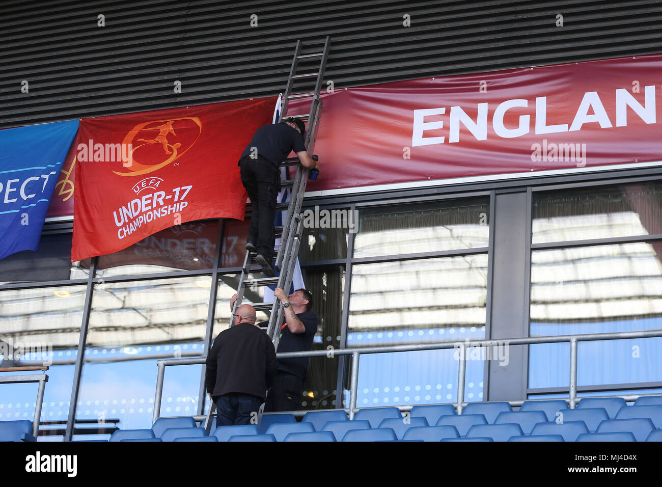 Chesterfield, Royaume-Uni. 4 mai, 2018. Les répétitions de dernière minute et le stade avant l'habillage 2018 Championnat d'Europe Moins de 17 ans un match de groupe entre l'Angleterre et Israël à Proact Stadium le 4 mai 2018 à Chesterfield, Angleterre. (Photo prise par Paul Chesterton/phcimages.com) : PHC Crédit Images/Alamy Live News Banque D'Images