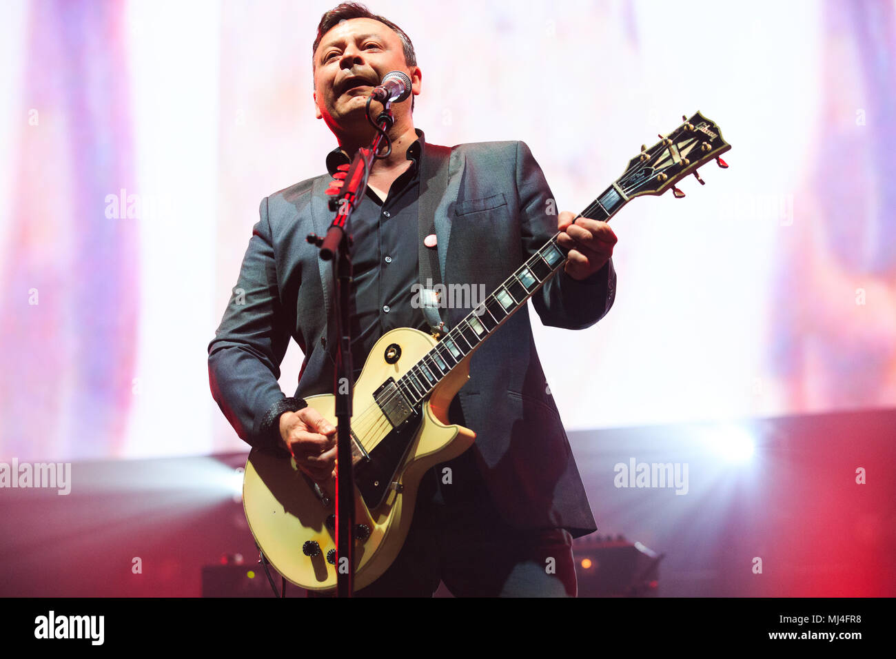 SSE Arena Wembley, London, UK 4 mai 2018, Manic Street Preachers' Nicky Wire, Manic Street Preachers sur leur 'La résistance est vaine' tour, Crédit : Richard Soans/Alamy Live News Banque D'Images