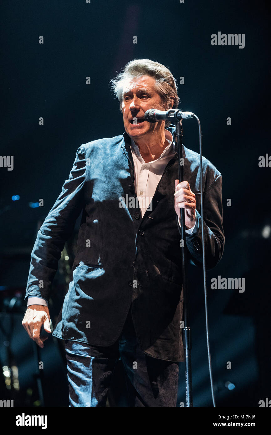 Bryan Ferry effectuant au St David's Hall de Cardiff, - 9 Avril 2018 Banque D'Images