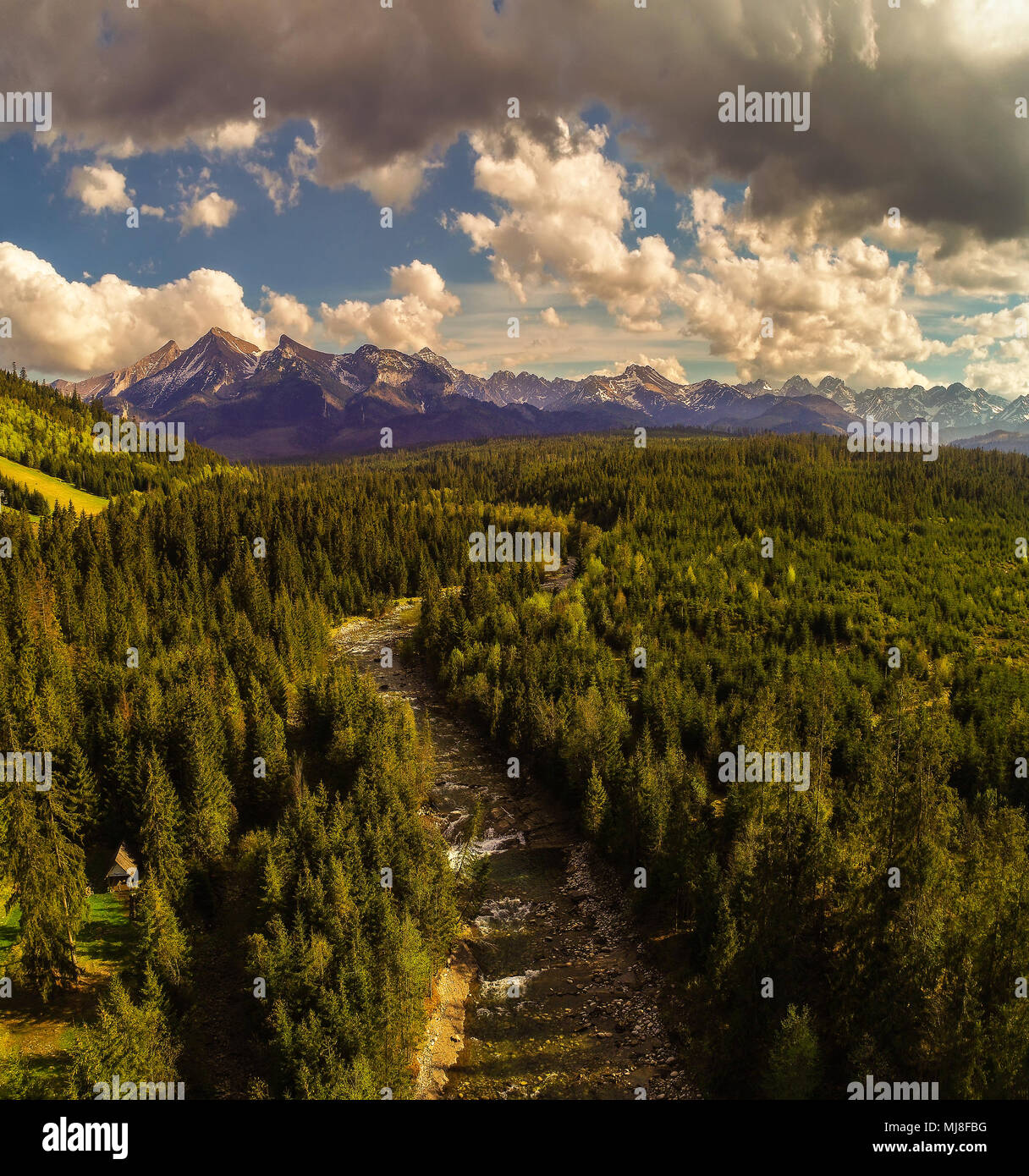 Vue aérienne de Hautes Tatras et rivière Bialka Banque D'Images