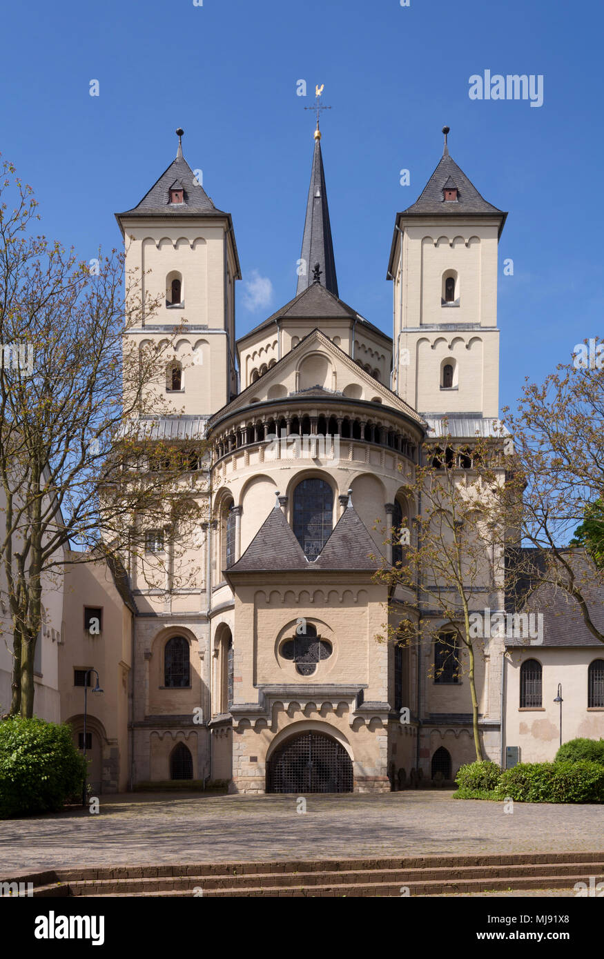 Bei Brauweiler Pulheim, Abteikirche, Blick von Osten Banque D'Images