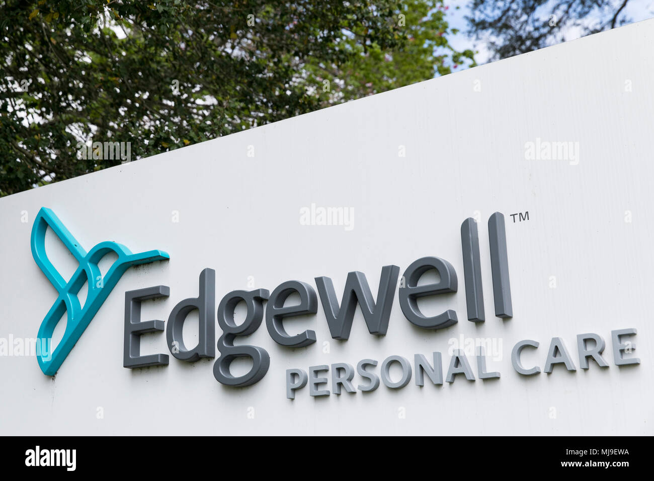 Un logo affiche à l'extérieur d'un établissement occupé par Edgewell les soins de Dover, Delaware le 29 avril 2018. Banque D'Images