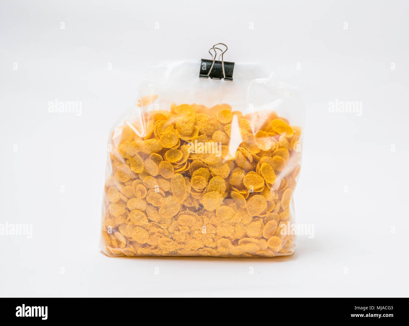 Des Cornflakes dans un sac en plastique Banque D'Images