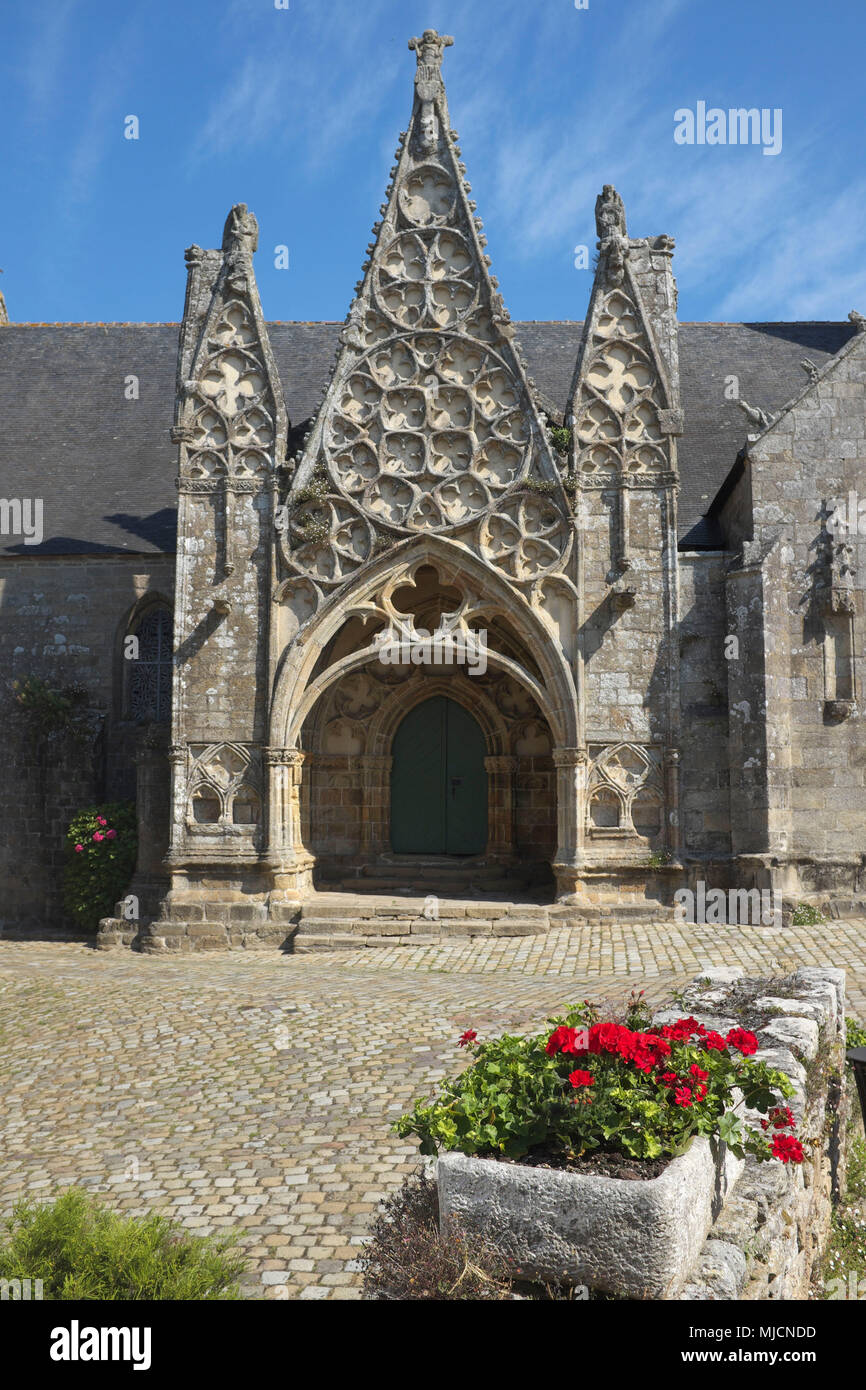 Début 13ème siècle collégiale Notre Dame de Roscudon à 67 mètres de haut de la tour de l'église Banque D'Images