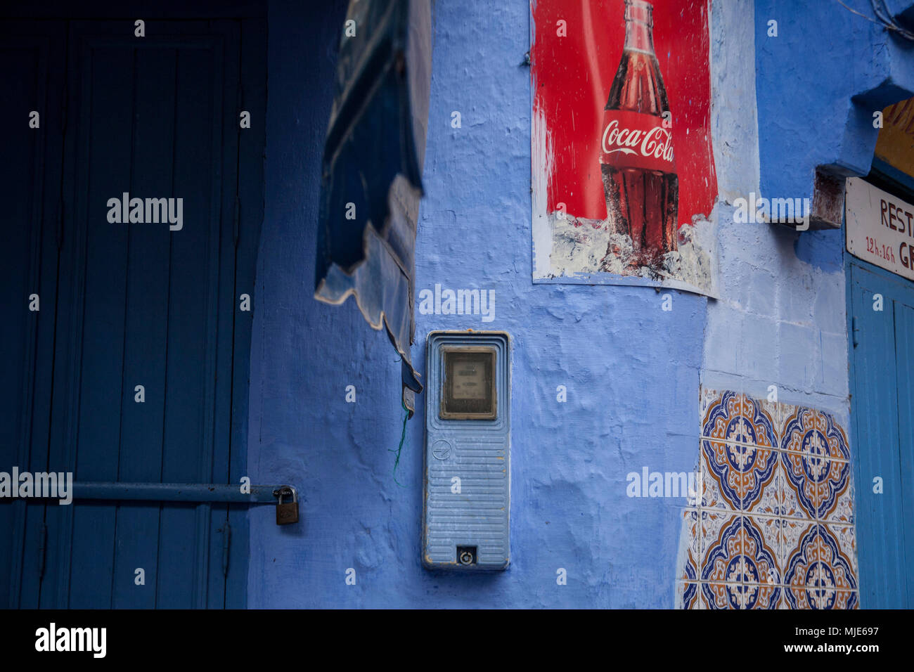 Le Maroc, Chefchaouen, Vieille Ville, façade de maison, signe, détail, Banque D'Images