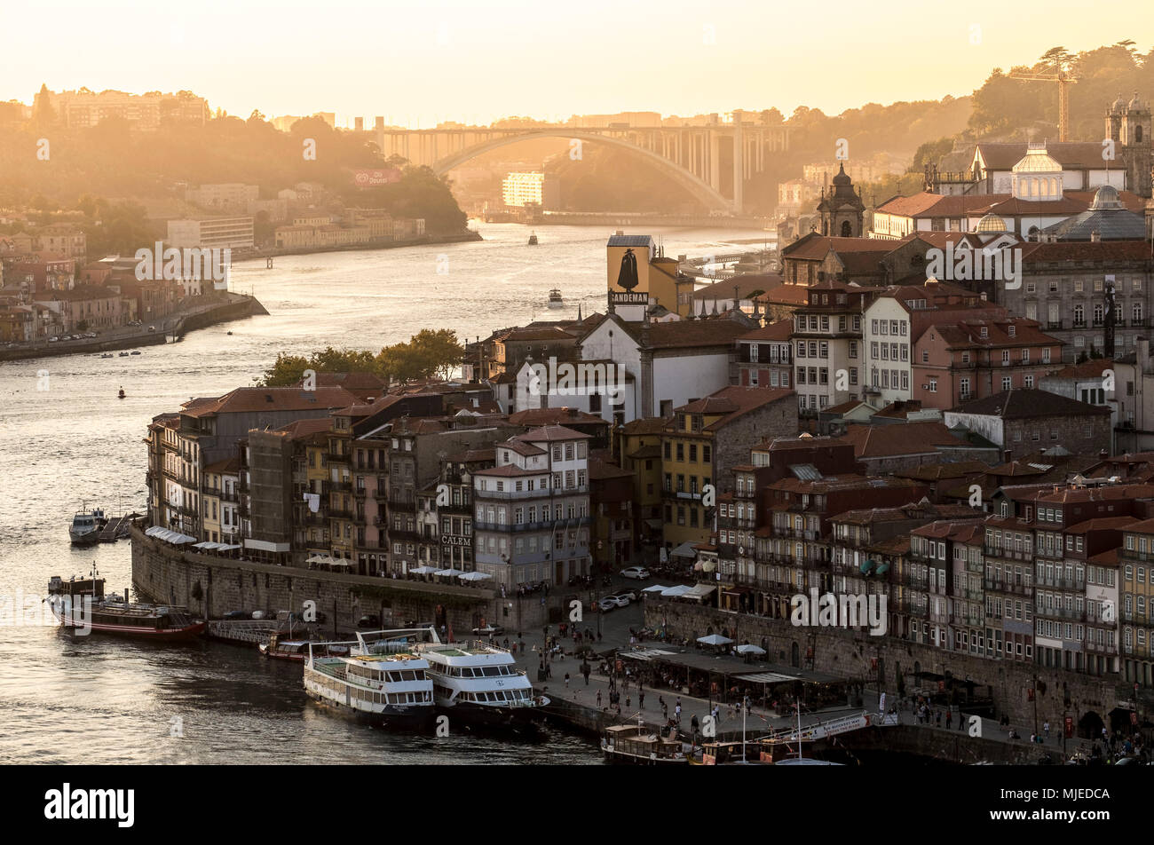 Vue sur la vieille ville de Porto Banque D'Images