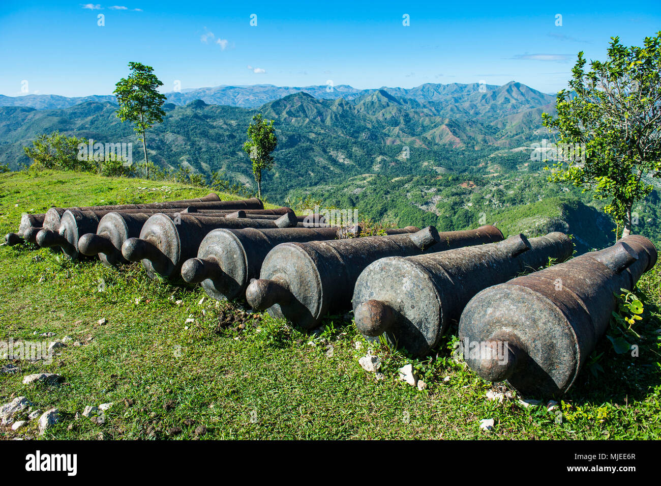 Vieux canons avant l'Unesco world heritage sight la Citadelle Laferrière, Cap-Haïtien, Haïti, Caraïbes Banque D'Images