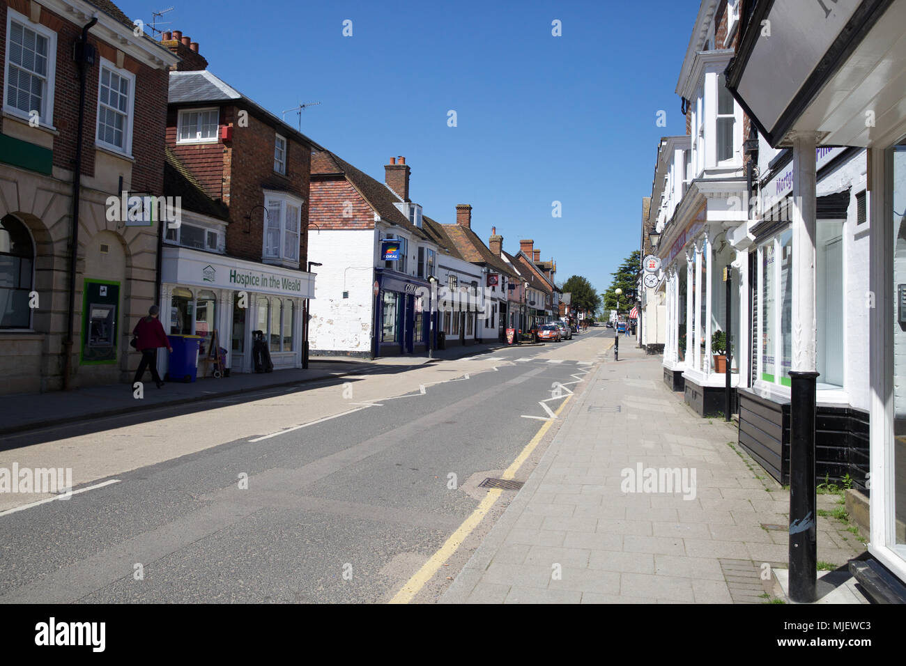 London,UK,5 mai 2018, bleu ciel de Saint-Hippolyte dans le Kent comme le beau temps devrait se poursuivre au cours des vacances de banque©Keith Larby/Alamy Live News Banque D'Images
