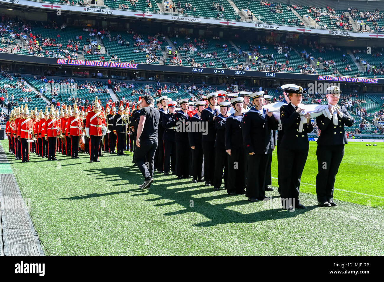 La bande de l'armée et de la Marine royale pendant la saison 2018 contre l'Armée RFU Marine pour le Trophée Babcock au stade de Twickenham le Samedi, 05 mai 2018. Londres, Angleterre. Credit : Taka G Wu Banque D'Images