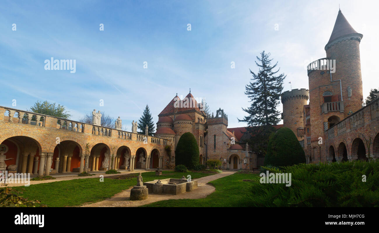 Bory Var, un élégant château construit par un homme, Szekesfehervar, Hongrie Banque D'Images