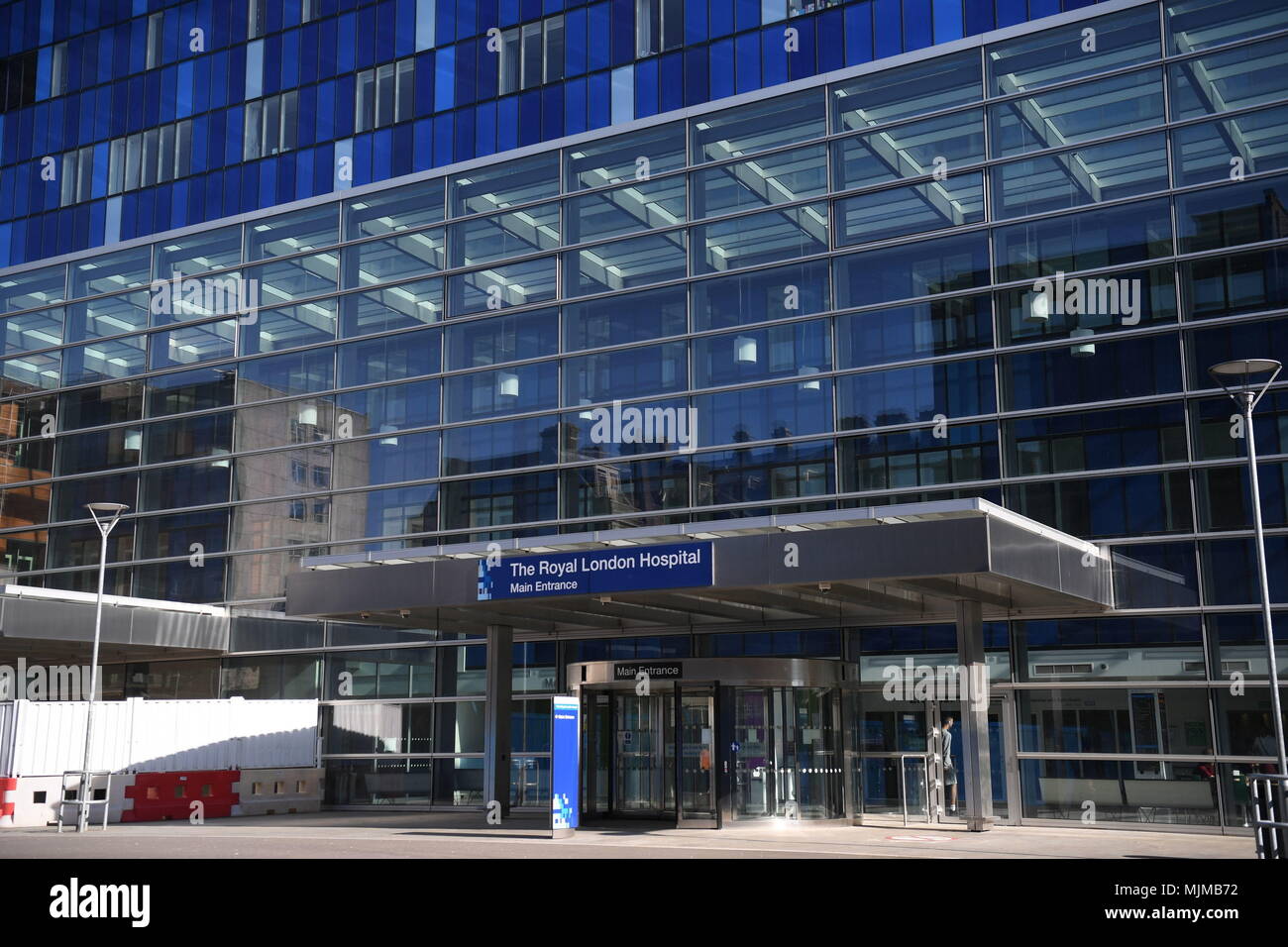 Vue générale de l'hôpital Royal London à Whitechapel, dans l'est de Londres. LE président AMÉRICAIN Donald Trump a défendu l'utilisation des armes à feu en comparant un hôpital de Londres à une « zone de guerre » en raison du crime de couteau. Banque D'Images