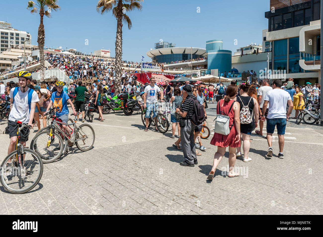 Israël, Tel Aviv - 19 Avril 2018 : Célébration du 70e jour de l'indépendance d'Israël - Yom Ha'atsmaout - airshow de de l'air israélienne Banque D'Images