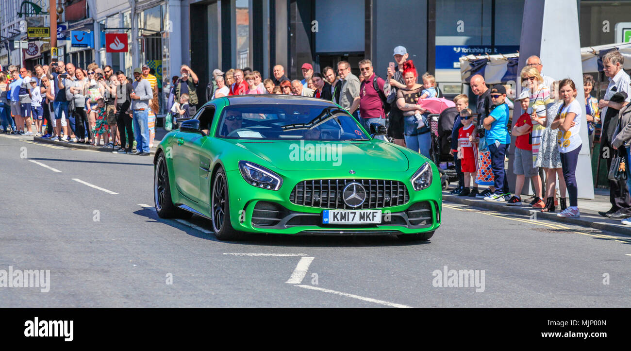 Une voiture de sport Mercedes vert à l'événement Supercar,High Street,Stockton on Tees,Angleterre,UK Banque D'Images