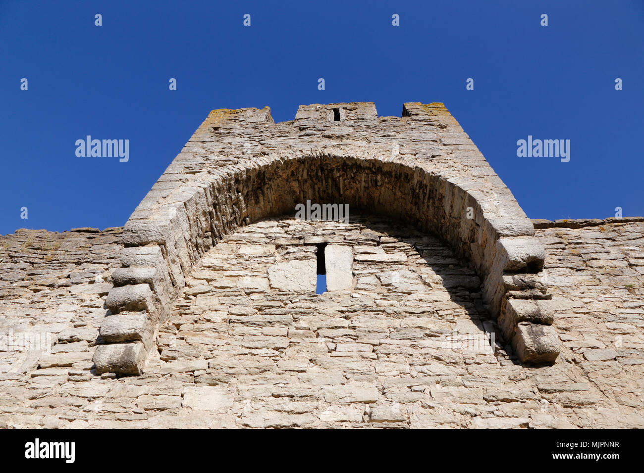 Close up of a saddle tower dans le mur de la ville de Visby. Banque D'Images