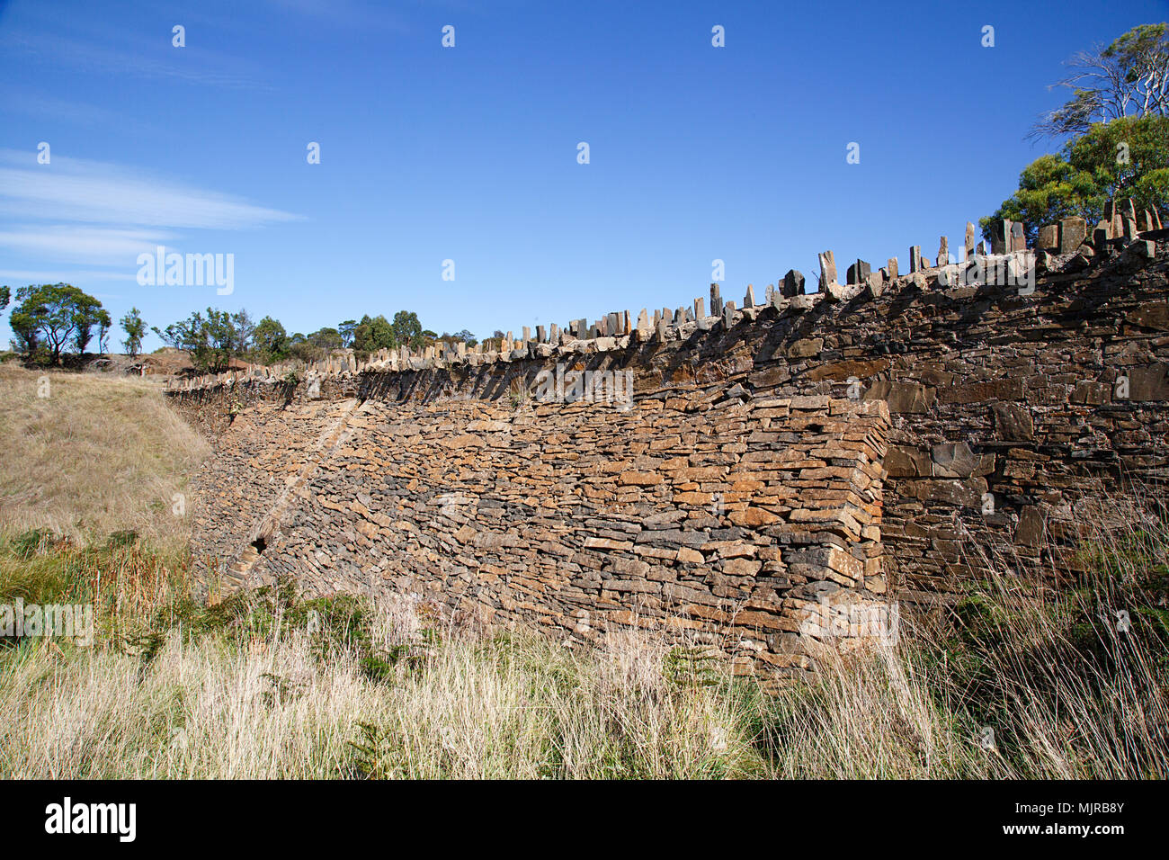 Construit par des forçats sur l'ancien sentier condamné en 1843 pic est maintenant une attraction touristique sur le sud de l'autoroute Tasman de Swansea. Banque D'Images