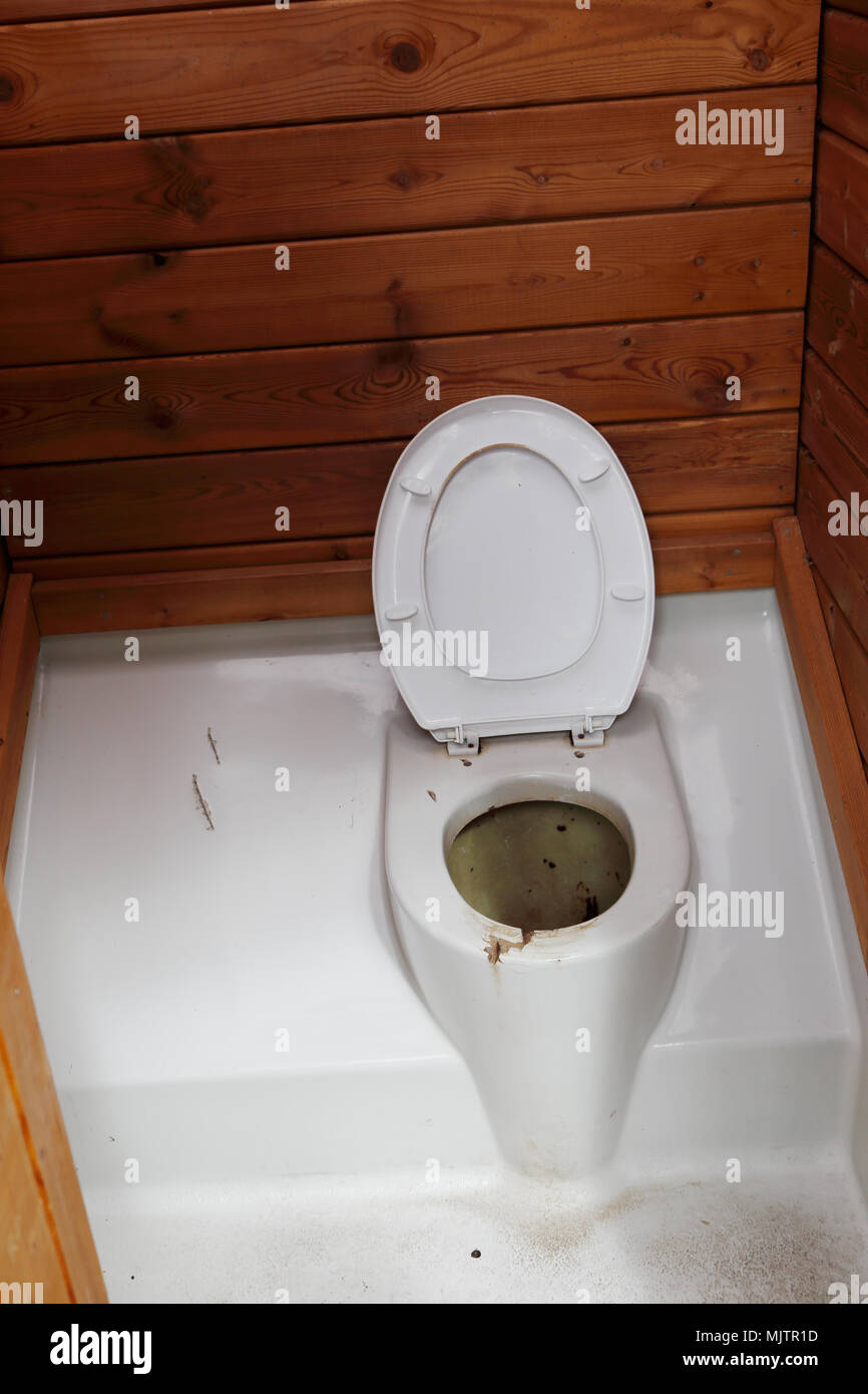 Dry toilet Banque de photographies et d'images à haute résolution - Alamy