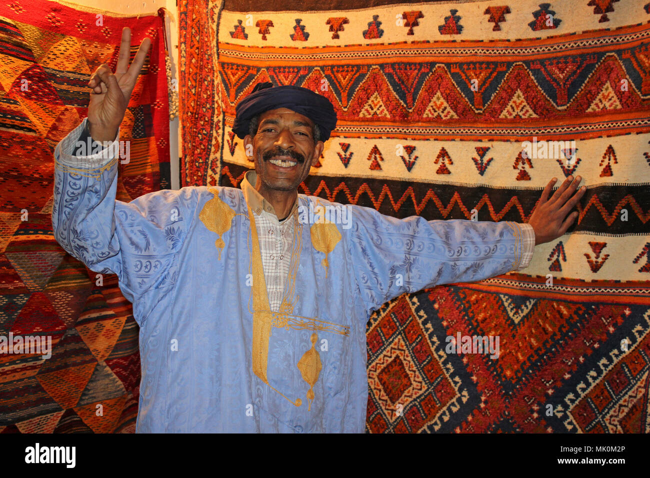 Vendeur de tapis marocain Banque D'Images
