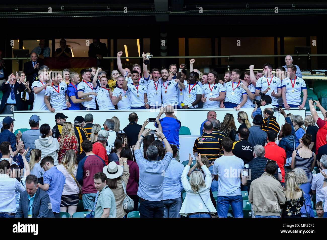 Londres, Royaume-Uni. 6 mai 2018. Yorkshire de l'équipe a remporté la finale de la Division 1 Jason Leonard au cours de 2018 - La Coupe du RFU Jason Leonard Division 1 finale : Yorkshire U20 U20 vs Cornwall au stade de Twickenham, le dimanche, 06 mai 2018. Londres, Angleterre. Credit : Taka G Wu Banque D'Images