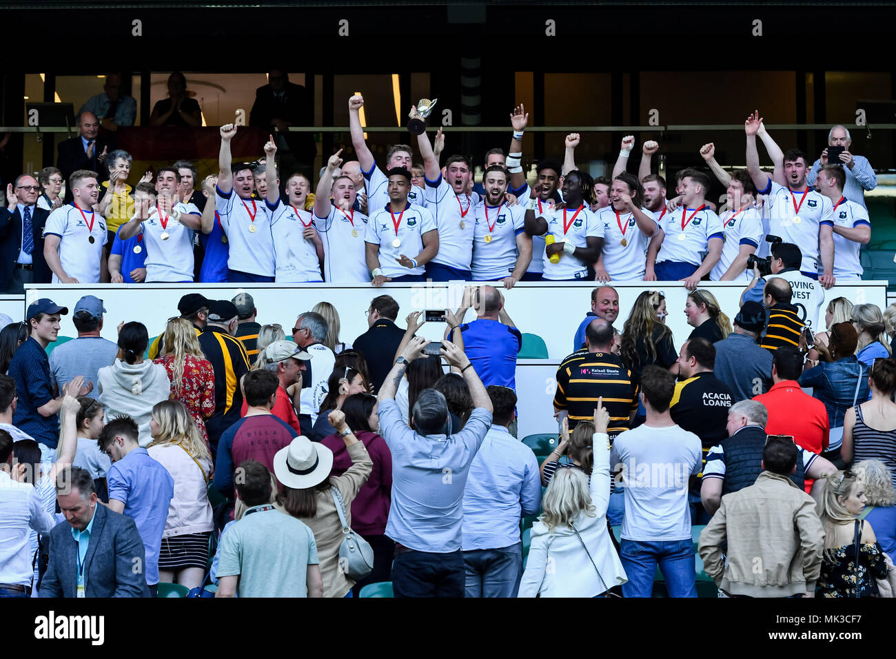 Londres, Royaume-Uni. 6 mai 2018. Yorkshire de l'équipe a remporté la finale de la Division 1 Jason Leonard au cours de 2018 - La Coupe du RFU Jason Leonard Division 1 finale : Yorkshire U20 U20 vs Cornwall au stade de Twickenham, le dimanche, 06 mai 2018. Londres, Angleterre. Credit : Taka G Wu Banque D'Images