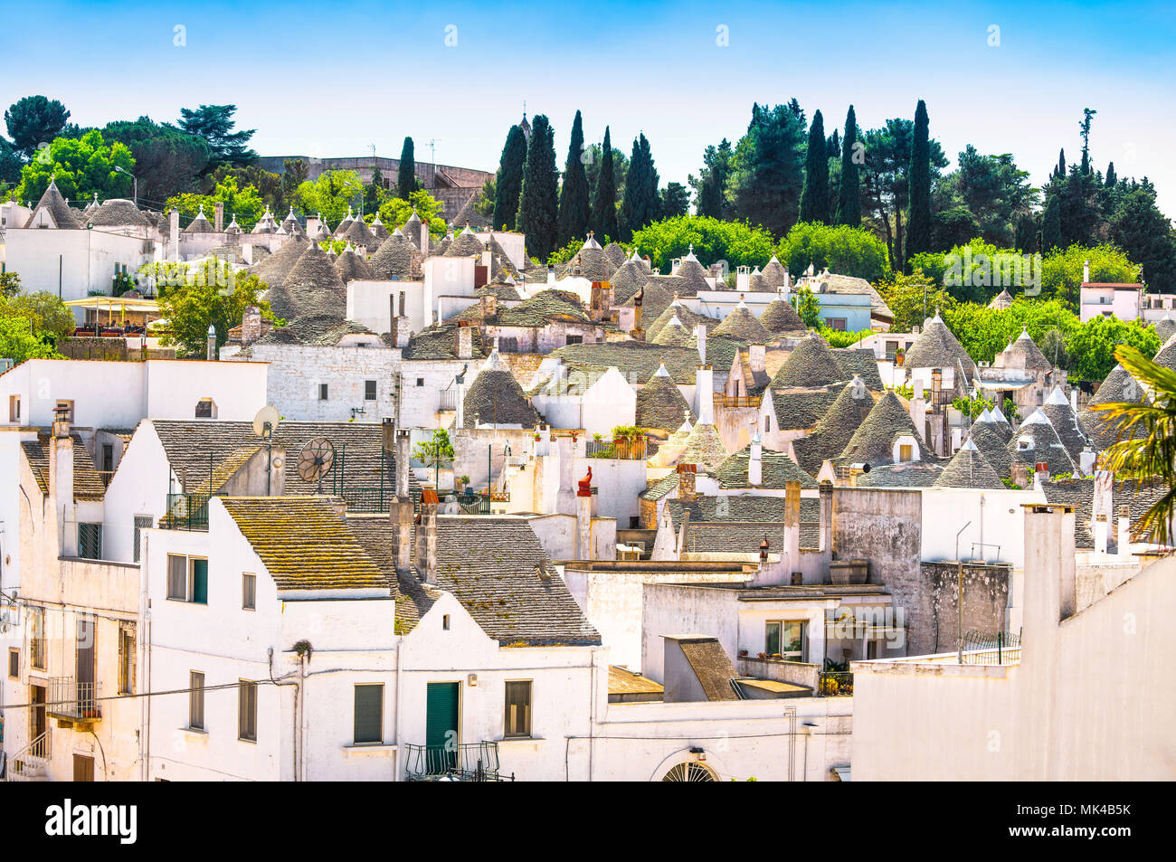 Trulli d'Alberobello maisons typiques vue panoramique. Pouilles, Italie. L'Europe. Banque D'Images
