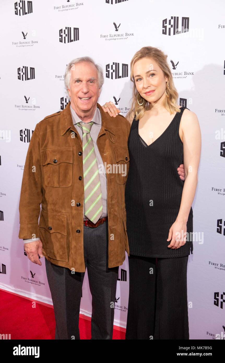 Barry acteurs Henry Winkler et Sarah Goldberg à pied le tapis rouge au Victoria Theatre à San Francisco pour la Barry projection au Festival 2018 SFFILM Avec : Henry Winkler, Sarah Goldberg Où : San Francisco, California, United States Quand : 05 Avr 2018 Crédit : Drew Altizer/WENN.com Banque D'Images