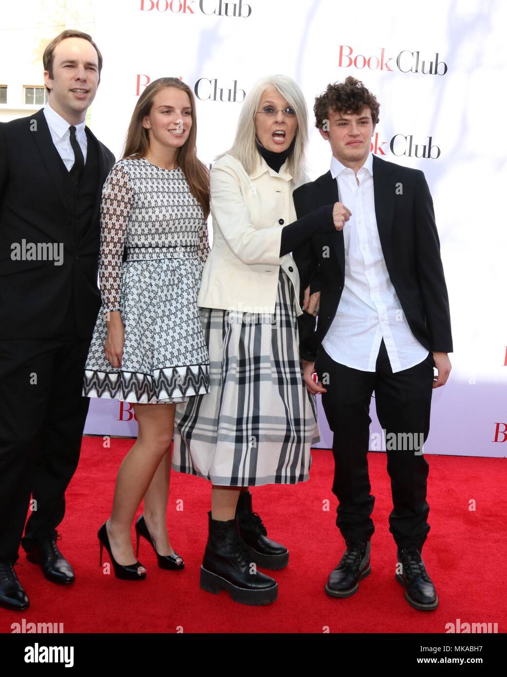 Invité, Dexter Keaton, Diane Keaton, duc Keaton arrivées au club du livre de Premiere, Regency Village Theatre - Westwood, Los Angeles, CA, le 6 mai 2018. Photo par : Priscilla Grant/Everett Collection Banque D'Images