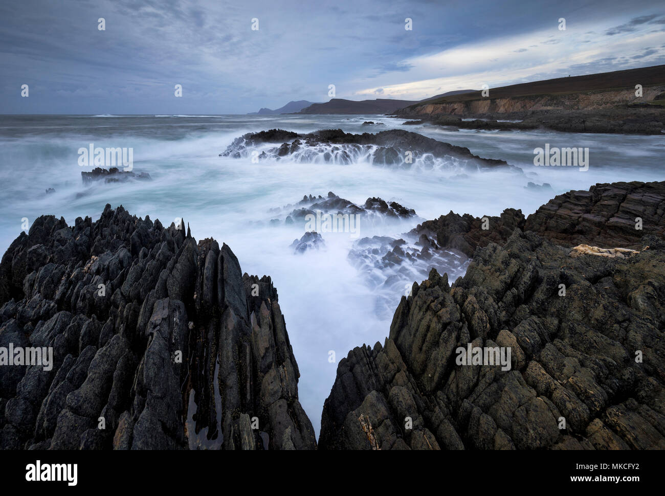 Mer spectaculaire sur la côte de l'île d'Achill, Comté de Mayo Irlande Banque D'Images