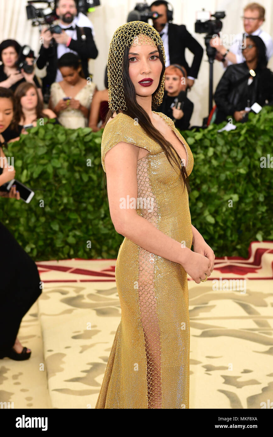 Olivia Munn fréquentant le Metropolitan Museum of Art Costume Institute Gala-bénéfice 2018 à New York, USA. ASSOCIATION DE PRESSE Photo. Photo date : lundi 7 mai 2018. Voir PA story SHOWBIZ RENCONTRÉ Gala. Crédit photo doit se lire : Ian West/PA Wire Banque D'Images