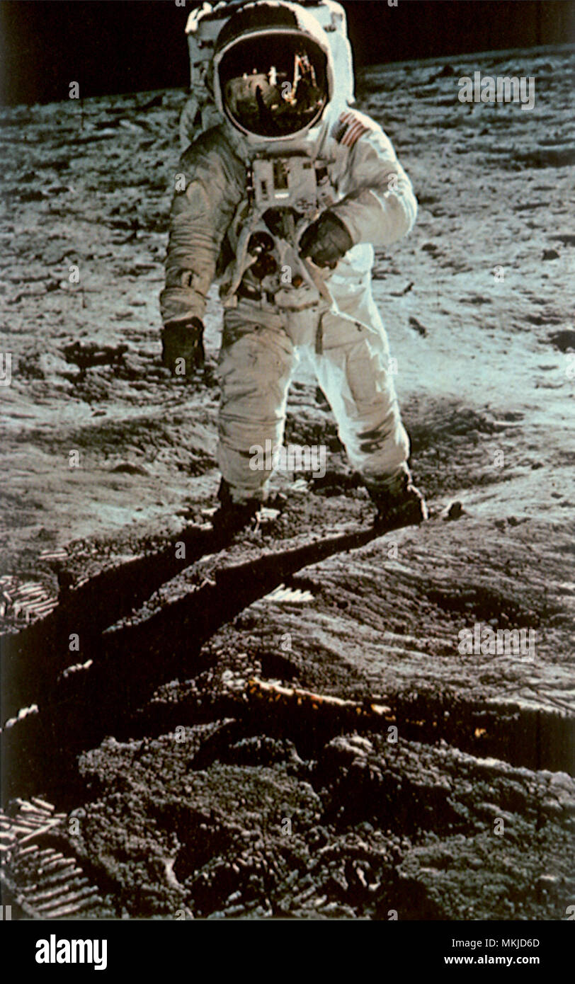 L'astronaute Edwin Aldrin marchant sur la Lune Banque D'Images
