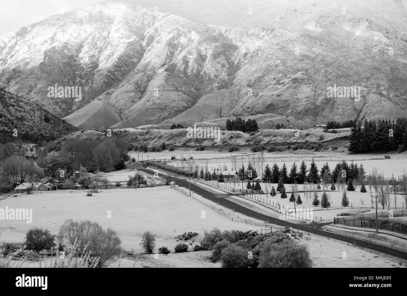 Route d'hiver enneigé à Arrowtown Banque D'Images