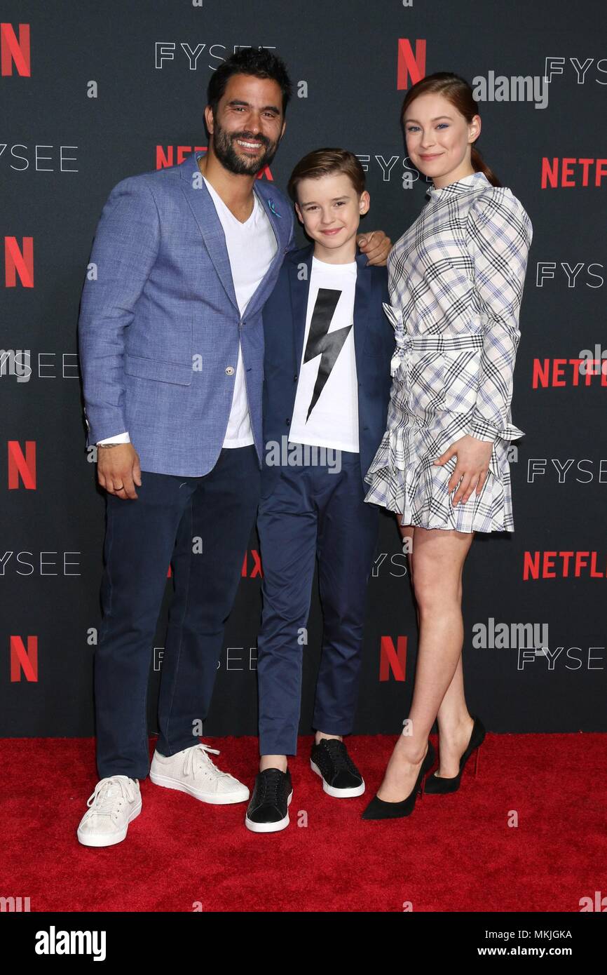 Los Angeles, CA, USA. 6 mai, 2018. Ignacio Serricchio, Maxwell Jenkins, Mina Sundwall aux arrivées pour FYSEE # Netflix, événement de lancement du programme de Raleigh Studios, Los Angeles, CA, le 6 mai 2018. Credit : Priscilla Grant/Everett Collection/Alamy Live News Banque D'Images