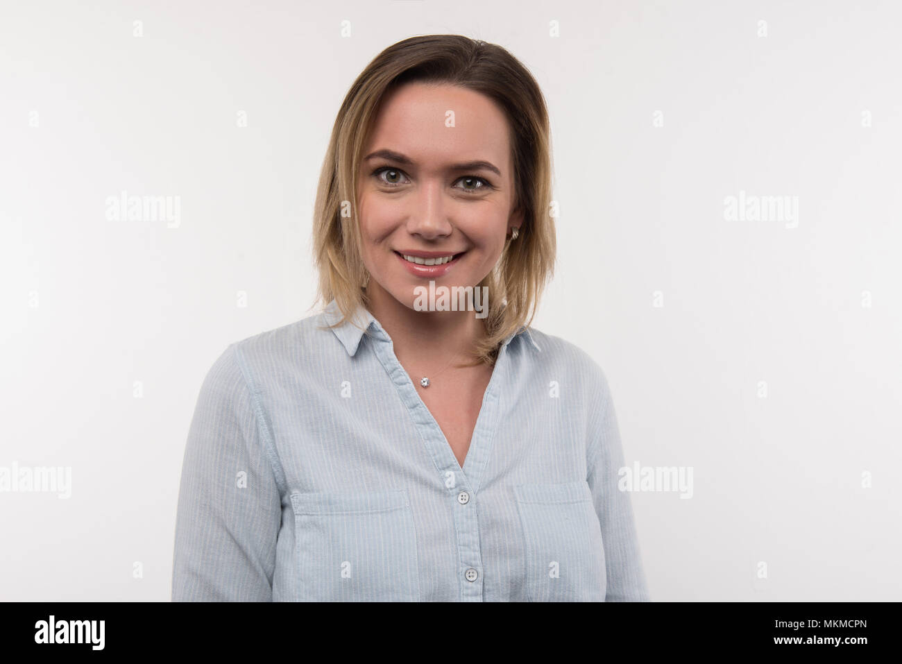 Portrait d'une femme optimiste heureux Banque D'Images