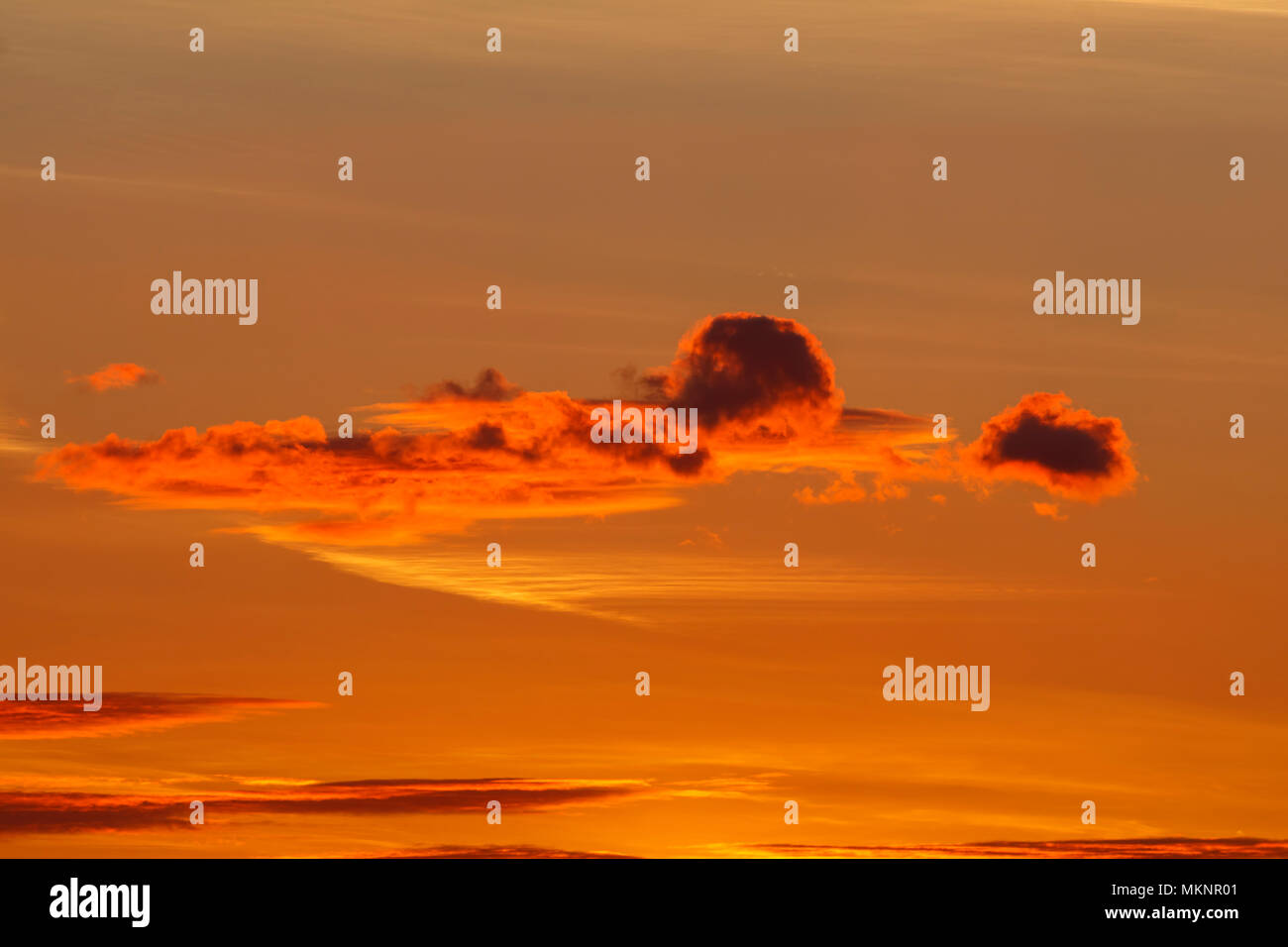 La formation de nuages coucher de soleil Banque D'Images