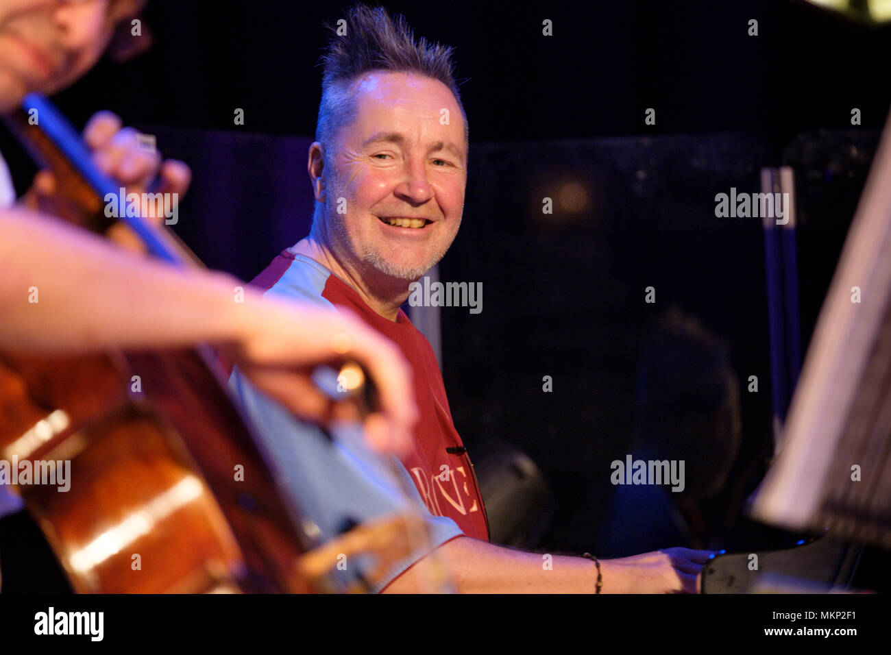 Nigel Kennedy à la Cheltenham Jazz Festival, Cheltenham, UK. Le 3 mai 2018 Banque D'Images