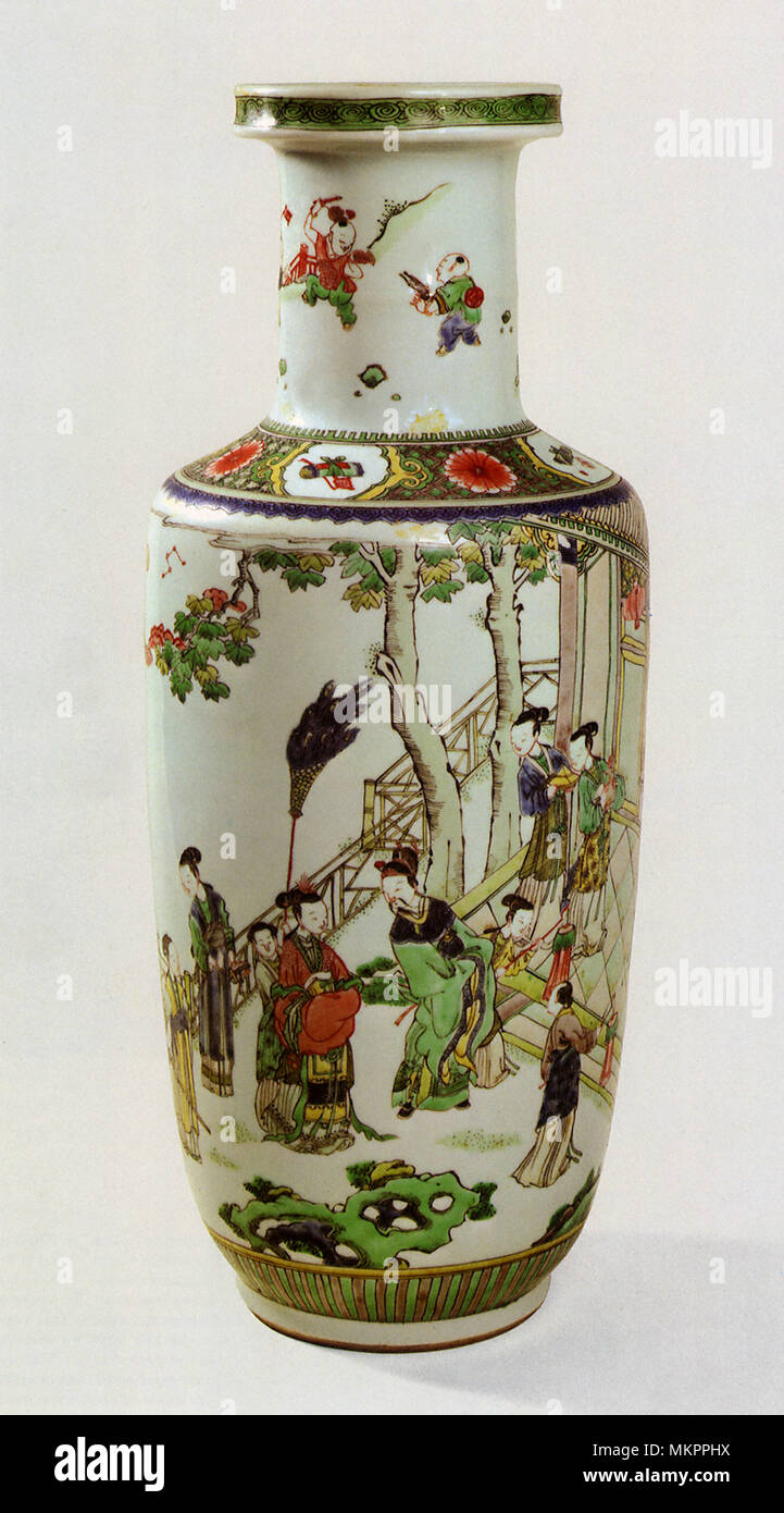 Vase avec Overglaze Décoration Émail Banque D'Images