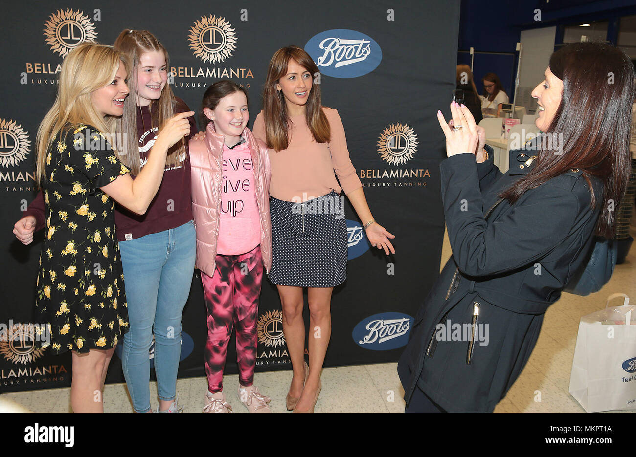 Tina O'Brien et Samia Longchambon lancer Bellamianta Tan de luxe comprend : magasins de chaussures à Tina O'Brien, Samia Longchambon Où : Dublin, Irlande Quand : 07 Avr 2018 Crédit : WENN.com Banque D'Images