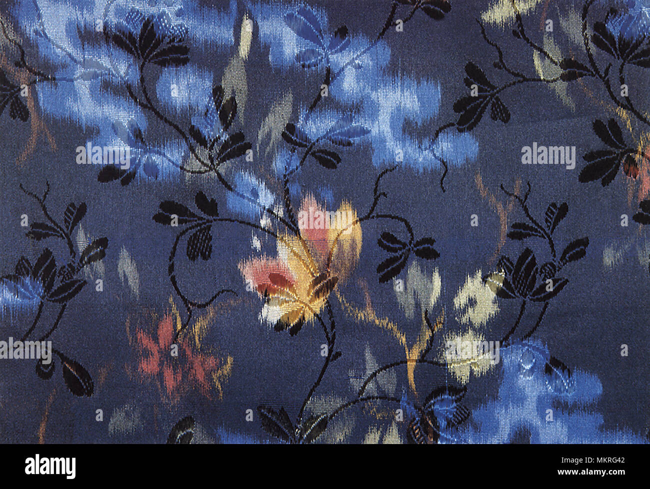 Tissu de soie de couleur et de petites fleurs noir Banque D'Images