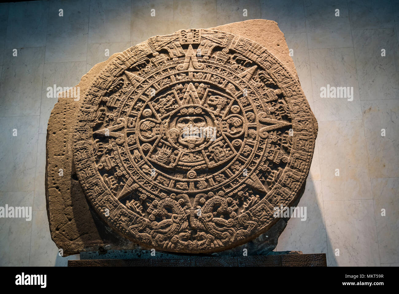 Chambre aztèque, Pierre de Soleil ou pierre calendaire aztèque, un classique tardive après Mexicas sculpture, Musée National d'Anthropologie, Museo Nacional de Antropología, Banque D'Images