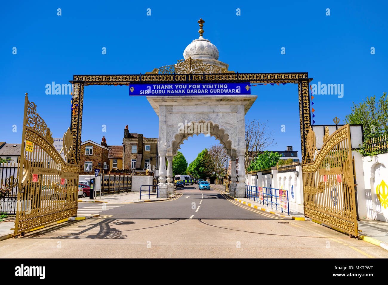Guru Nanak Darbar Gurdwara, le magnifique temple Sikh Gurdwara ( ) à Gravesend Kent Banque D'Images