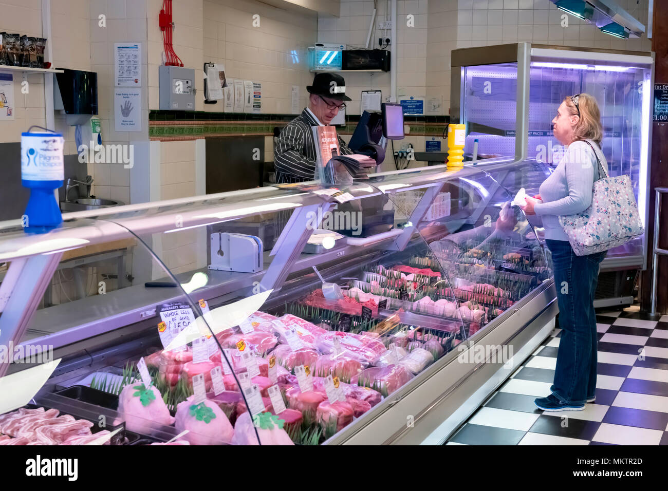 J C Tour et fils, une chaîne de haute qualité de la boucherie familiale indépendante dans tout le Kent. Banque D'Images