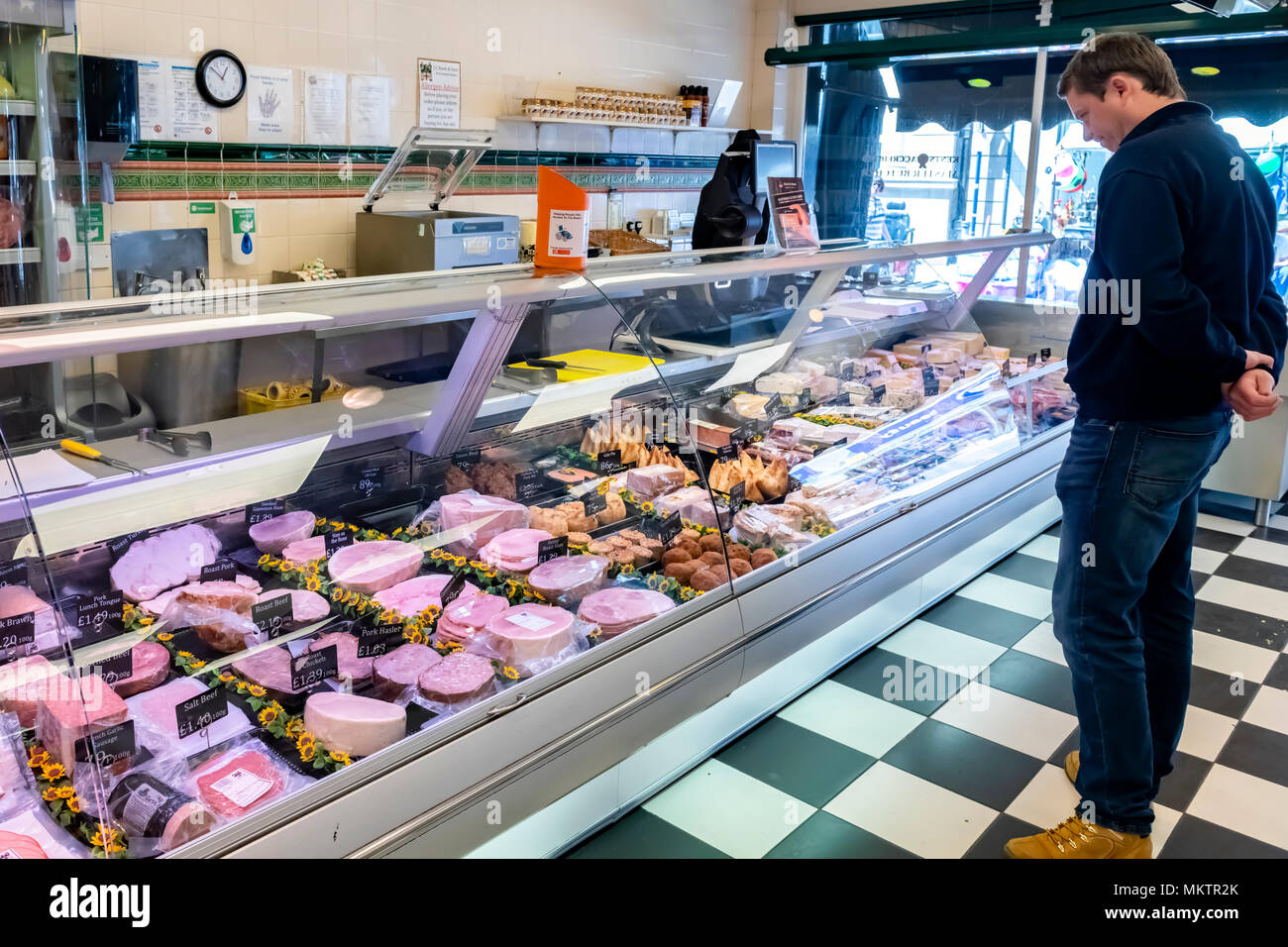 J C Tour et fils, une chaîne de haute qualité de la boucherie familiale indépendante dans tout le Kent. Banque D'Images