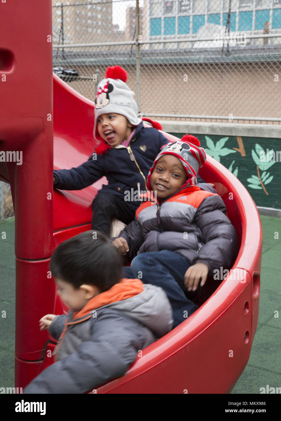 Lower East Side multi ethnic nursery school à Manhattan, New York City. Banque D'Images