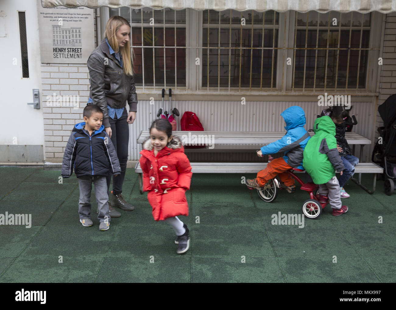 Lower East Side multi ethnic nursery school à Manhattan, New York City. Banque D'Images