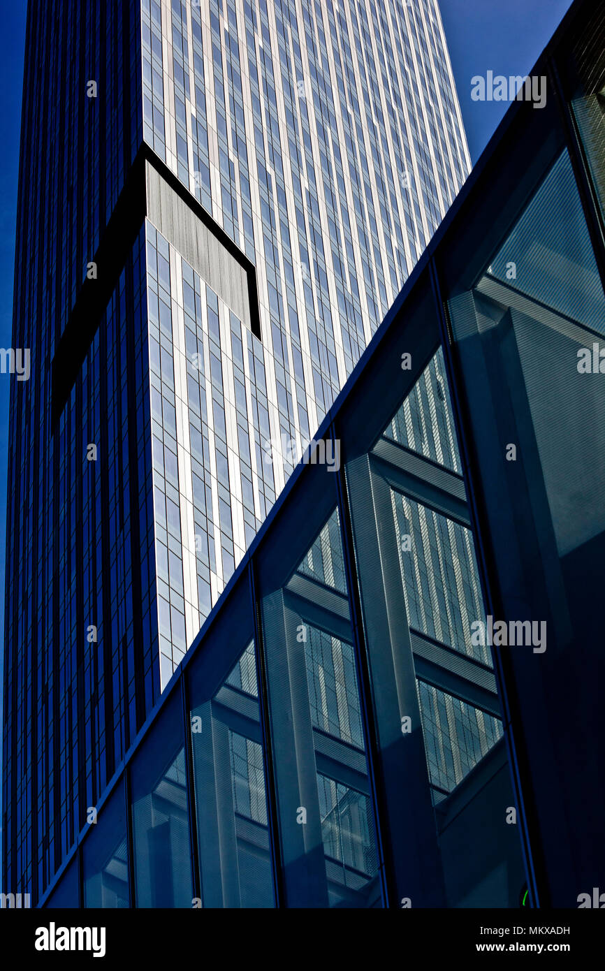 L'architecture de verre et d'acier spectaculaire au Aria Resort en centre-ville de Las Vegas NEVADA USA Banque D'Images