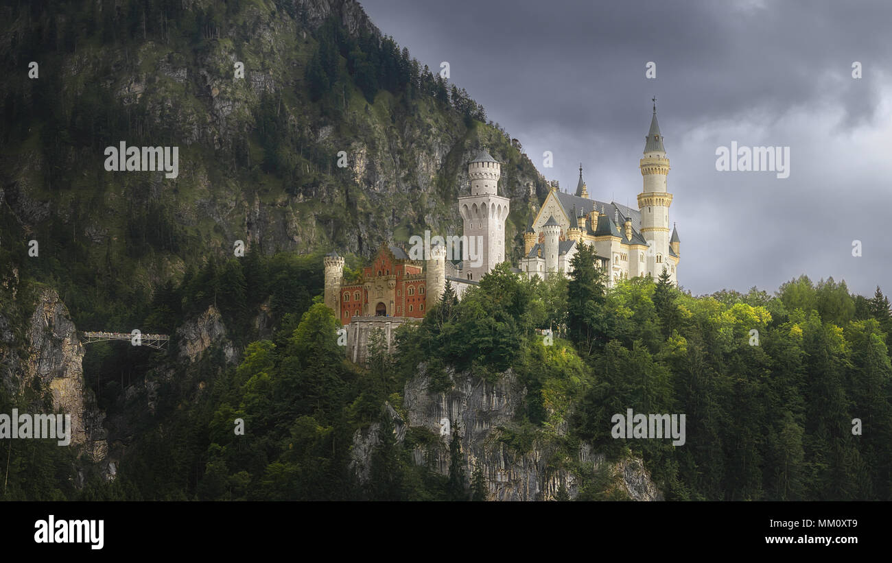 L'Allemagne, la Bavière, le château de Neuschwanstein, l'automne, l'année 2013. Banque D'Images