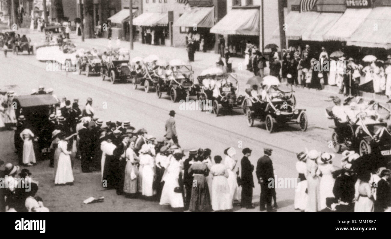 Voitures décorées au défilé. Saint Albans. 1914 Banque D'Images