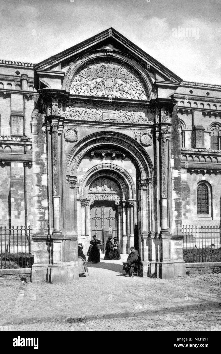 Entrée de l'église de Saint-Sernin. Toulouse. 1900 Banque D'Images