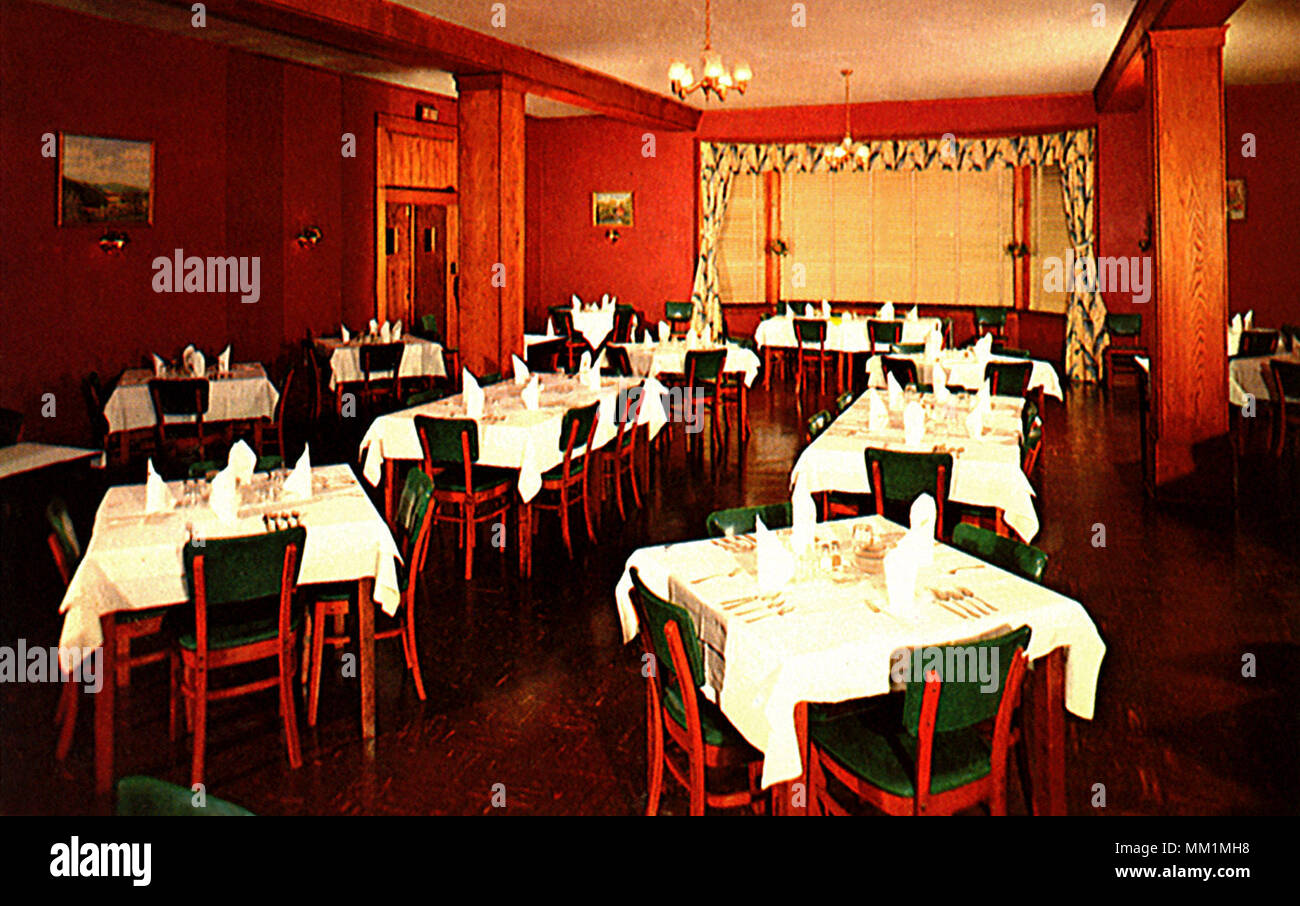 Salle à manger du Manoir Tudor. Hawley. 1950 Banque D'Images