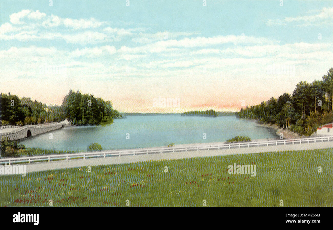 Vue sur Lac Mousam. Sanford. 1935 Banque D'Images